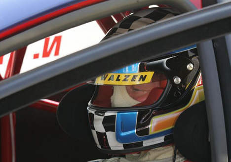 Nicki Thiim får denne weekend debut i Nissan raceren.